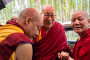Imagen del dalái lama el 13 de julio de 2025 a su llegada a la estratégica región de Ladakh, en el Himalaya indio. EFE/ Oficina Dalái Lama ***SOLO USO EDITORIAL/SOLO DISPONIBLE PARA ILUSTRAR LA NOTICIA QUE ACOMPAÑA (CRÉDITO OBLIGATORIO)***