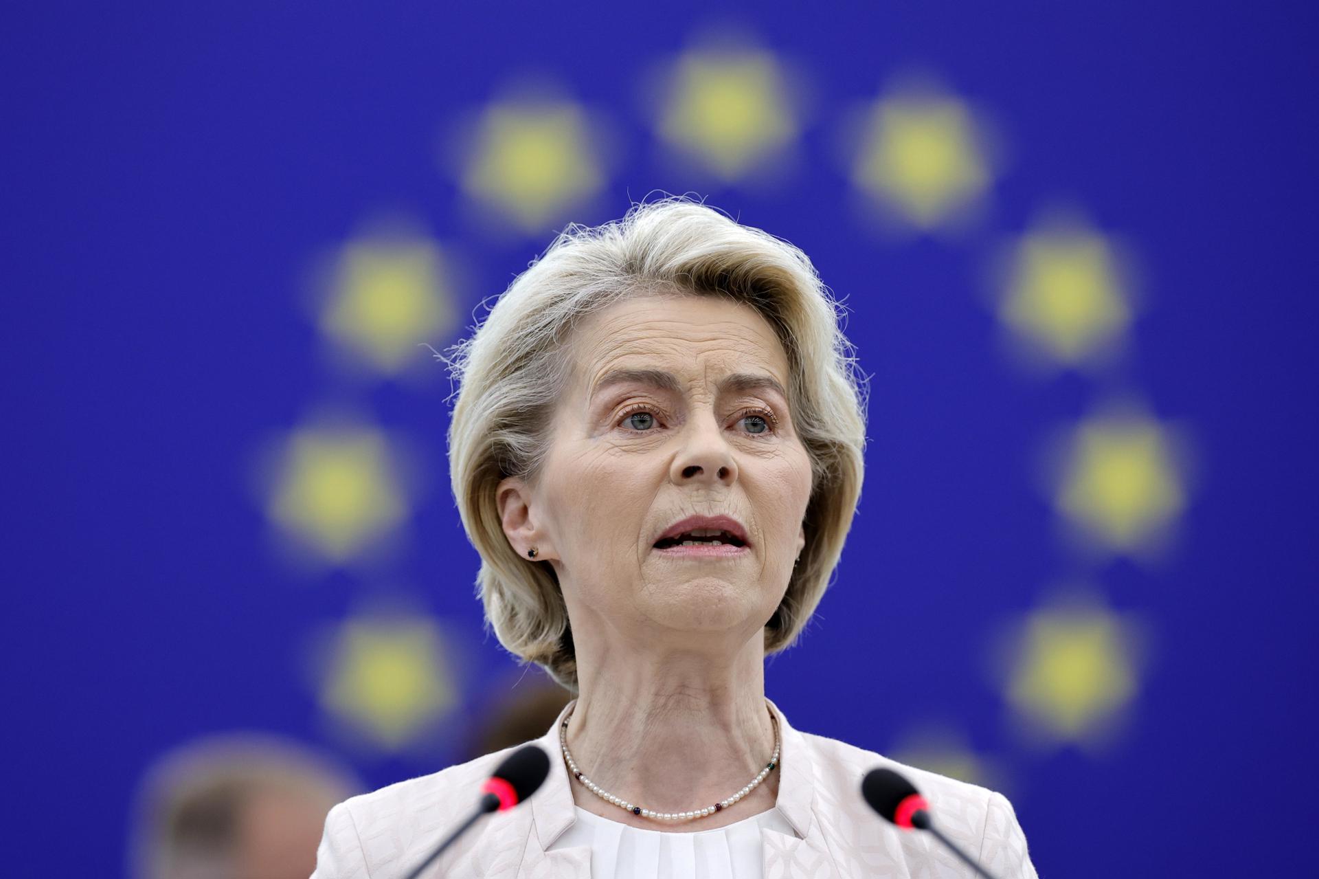 Imagen de archivo de la presidenta de la Comisión Europea, Ursula von der Leyen. EFE/ Ronald Wittek

