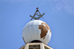 Fotografía que muestra la fachada del Gran Templo Nacional Masónico de Cuba, en La Habana (Cuba). EFE/ Ernesto Mastrascusa