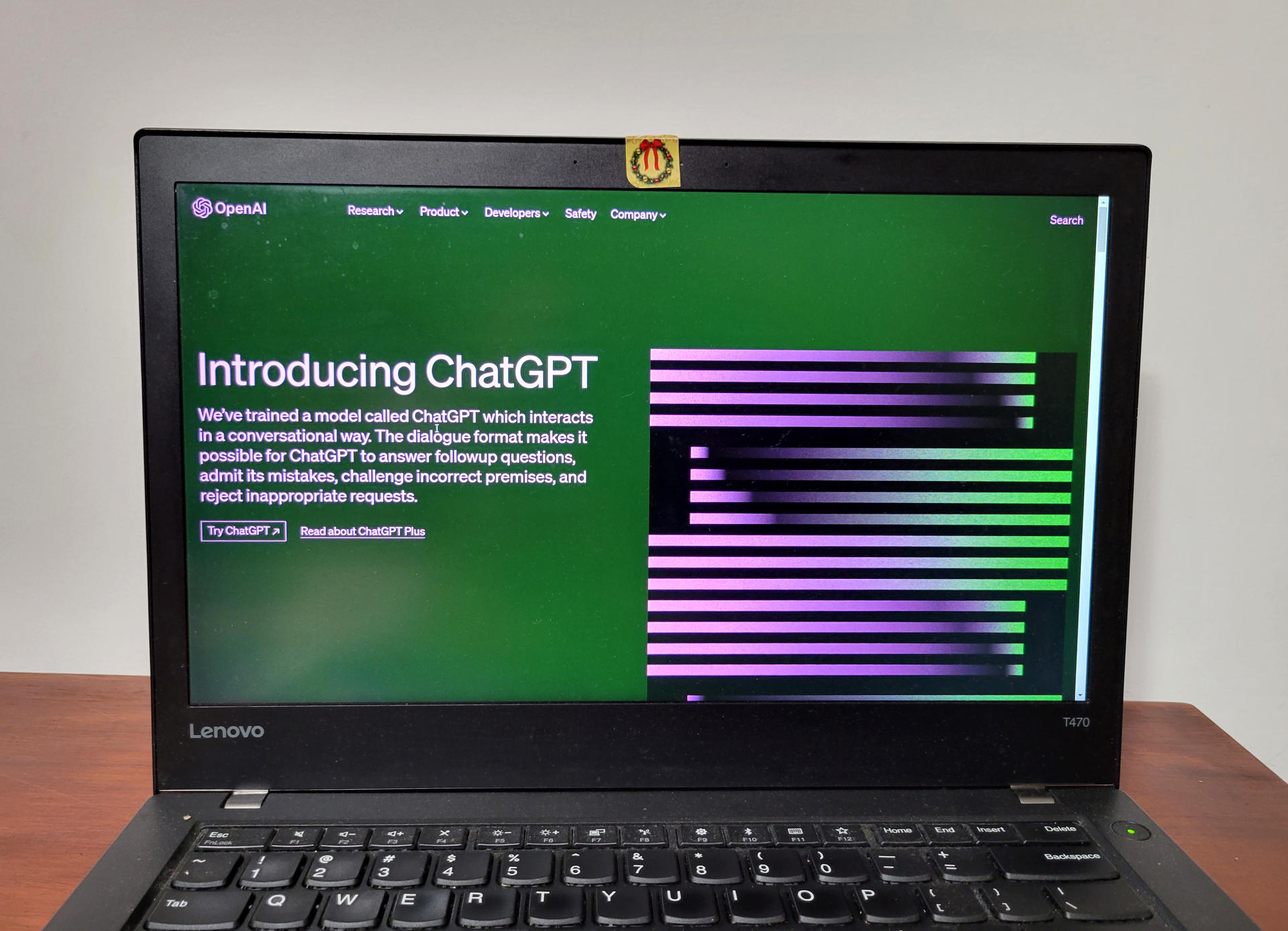 Fotografía de archivo de una computadora con la portada de ChatGPT, un programa de inteligencia artificial desarrollado por la empresa OpenAI. EFE/ Latif Kassidi