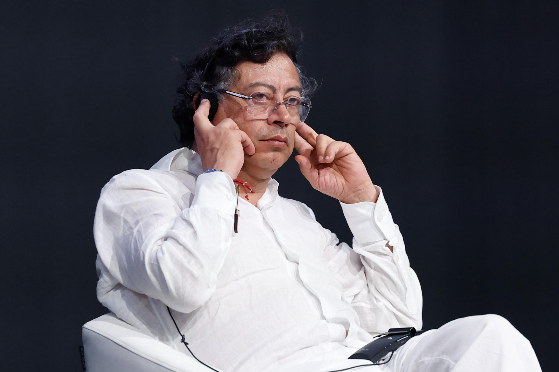 El presidente de Colombia, Gustavo Petro, habla este lunes, en el evento 'Financing for development', dentro de la IV Conferencia Internacional de la ONU para la Financiación al Desarrollo de Naciones Unidas que de realiza en Sevilla (España). EFE/Chema Moya