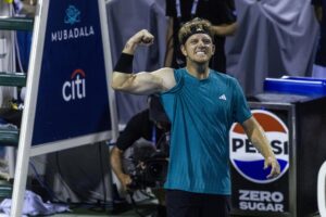 El español Alejandro Davidovich celebra su paso a la final del DC Open en Washington. EFE/EPA/SHAWN THEW