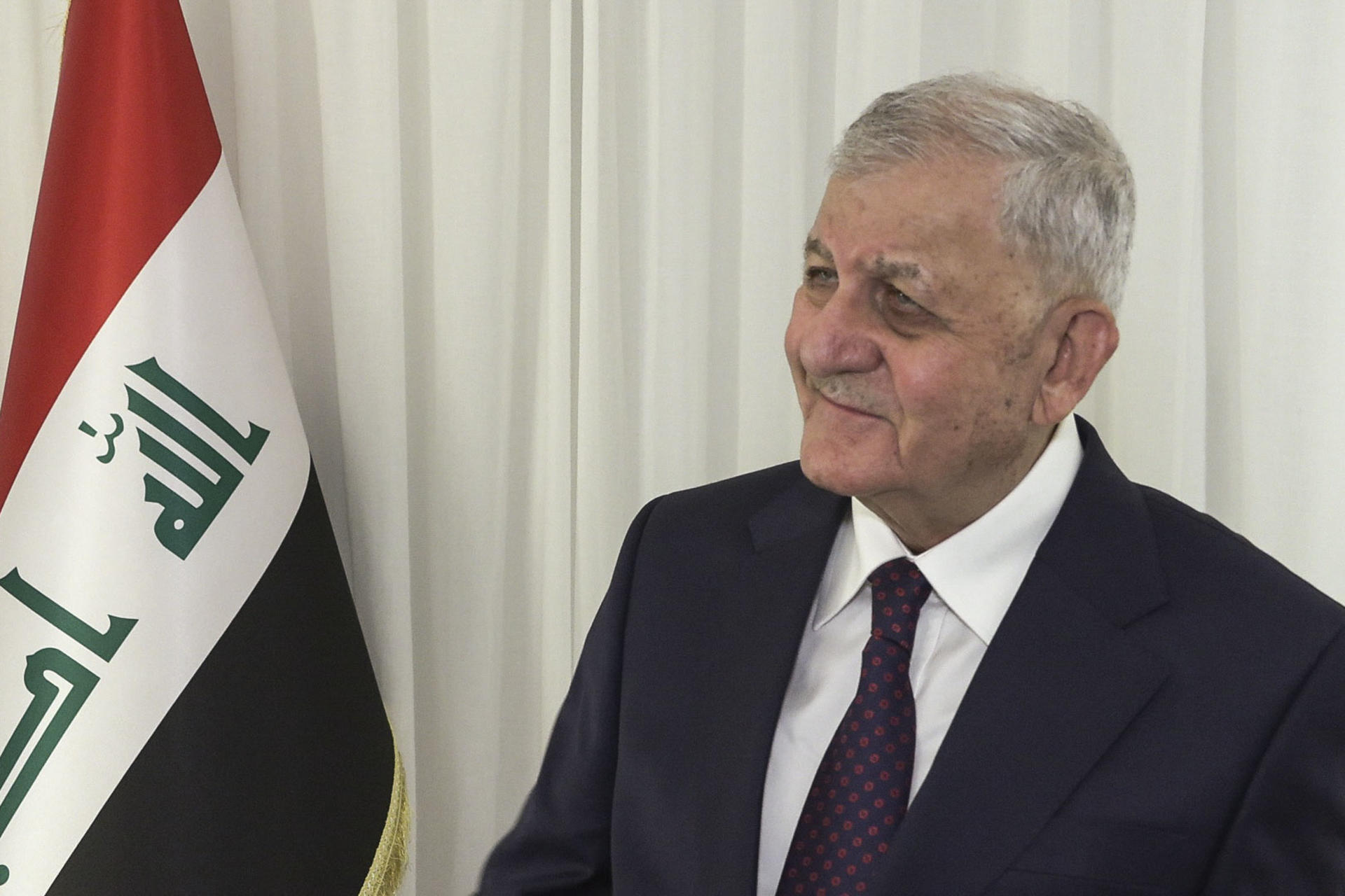 SEVILLA, 02/07/2025.- El presidente de Irak, el kurdo Abdelatif Rashid, durante la entrevista con EFE en Sevilla, donde asiste a la IV Conferencia sobre Financiación para el Desarrollo de la ONU (FfD4). Rashid espera que la comunidad internacional abra un nuevo capítulo en las relaciones con Irán tras la guerra de doce días entre la nación persa e Israel, que causó centenares de muertos, y asegura que ningún país puede aceptar que le impongan condiciones con bombardeos. EFE/Juan García Chicano
