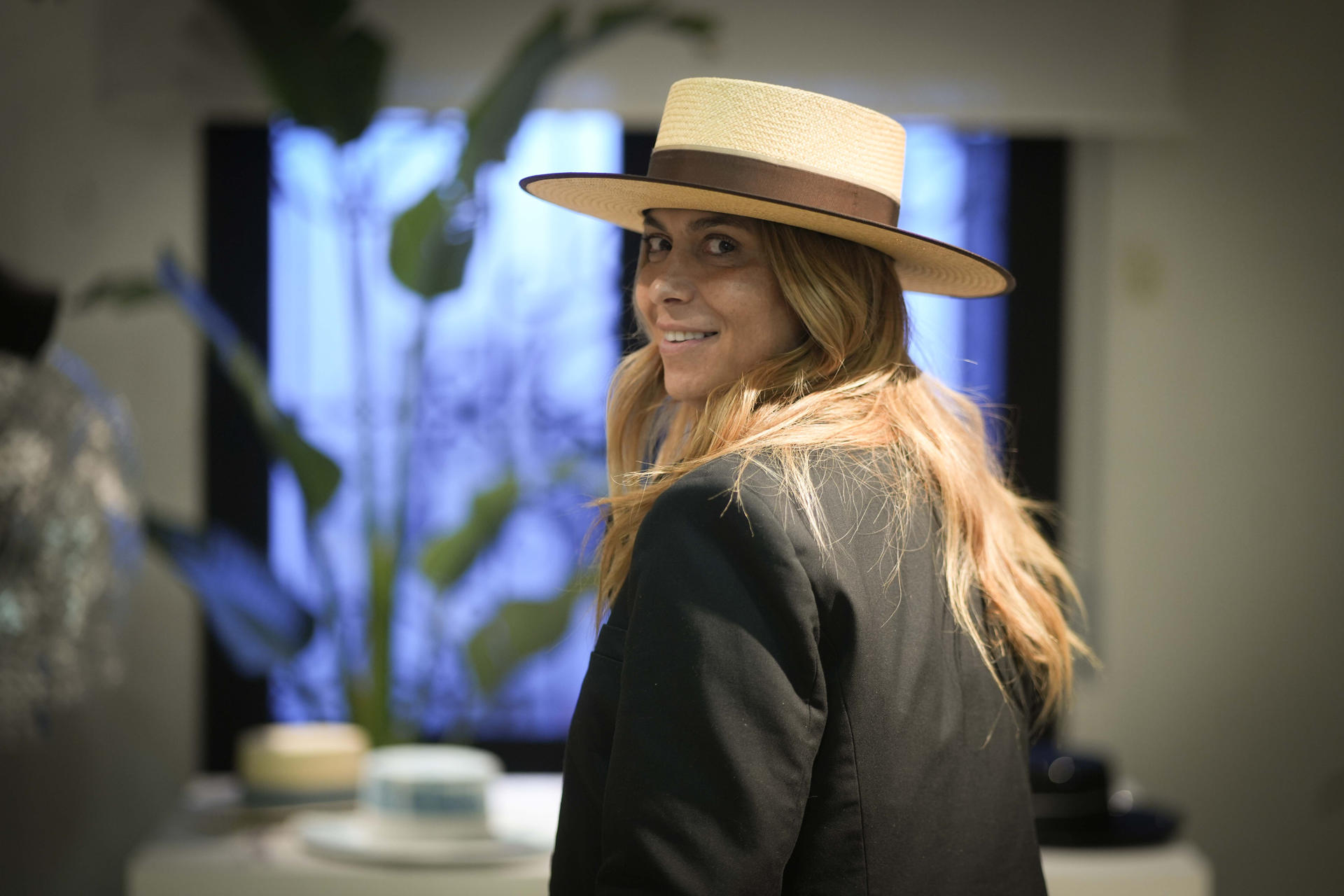 Imagen de archivo de la diseñadora cordobesa Juana Martín, que ha sido galardonada con el Premio Nacional de Diseño de Moda 2025 que otorga el Ministerio de Cultura. EFE/Rafa Alcaide
