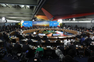 Vista general este domingo, 6 de abril, de los participantes a la XVII reunión de jefes de Estado y de Gobierno del grupo de los BRICS, en Río de Janeiro (Brasil). EFE/Antonio Lacerda