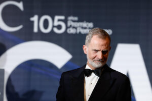 El rey Felipe VI durante los premios de periodismo del diario ABC "Mariano de Cavia", que celebran su 105 edición este martes, en Madrid. EFE/ Juanjo Martín