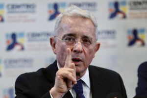 El expresidente de Colombia Álvaro Uribe Vélez en una foto de archivo. EFE/ Carlos Ortega