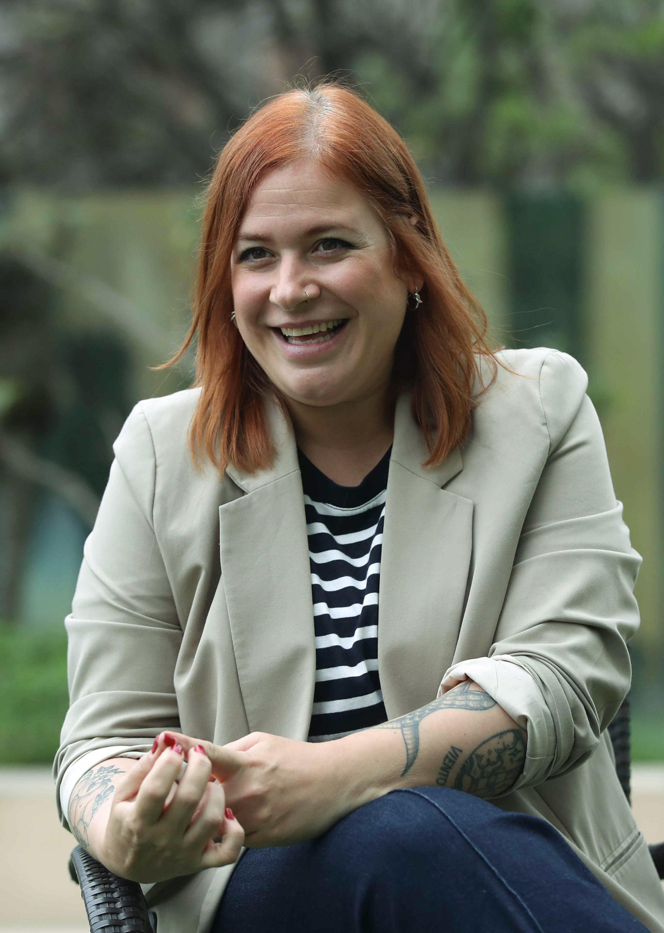 La escritora española Elísabet Benavent habla en una entrevista el 25 de julio de 2025, en Lima (Perú). EFE/ Paolo Aguilar