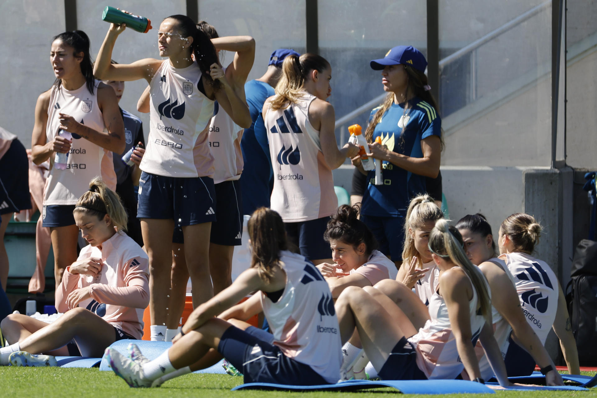 Entrenamiento de la selección española femenina de fútbol en el marco de la Eurocopa 2025, en Lausana (Suiza). EFE/ Ana Escobar