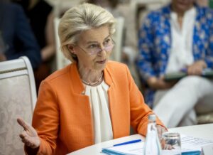 Fotografía de archivo de la presidenta de la Comisión Europea, Ursula von der Leyen. EFE/EPA/DUMITRU DORU