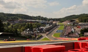 FRANCORCHAMPS (Bélgica), 26/07/2025.- El inglés Lando Norris (McLaren), que sale primero en el Gran Premio de Bélgica, el decimotercero del Mundial de Fórmula Uno, en la calificación de este sábado en Spa-Francorchamps. EFE/EPA/OLIVIER MATTHYS