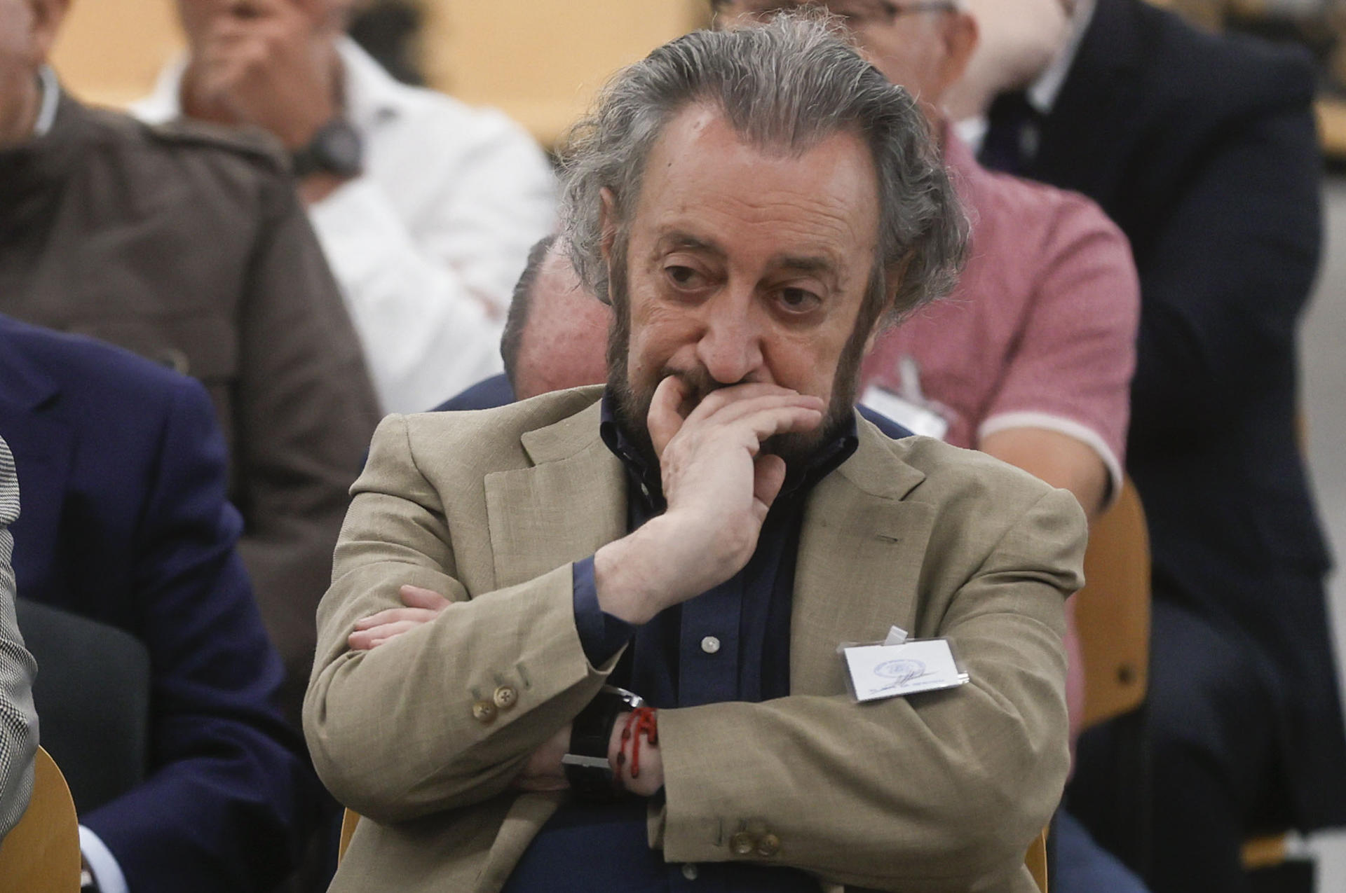 Fotografía de archivo del 4/06/2024 del asesor fiscal y propietario del despacho Nummaria, Fernando Peña, a quien la Audiencia Nacional ha condenado a 80 años de cárcel en el llamado caso Nummaria. Peña creó un entramado societario dentro y fuera de España que facilitaba la opacidad de las operaciones del despacho y de sus clientes, "bien frente a la Hacienda Pública, bien frente a otras terceras personas físicas y jurídicas que ostentan algún derecho de crédito contra aquellos". La setencia de la Audiencia del caso Nummaria, condena a dos años y dos meses de cárcel al actor Imanol Arias tras haber alcanzado un pacto con la Fiscalía Anticorrupción por el que reconoció cinco delitos fiscales, mientras que su compañera de reparto en 'Cuéntame', Ana Duato, ha sido absuelta. EFE/ ARCHIVO/Fernando Alvarado