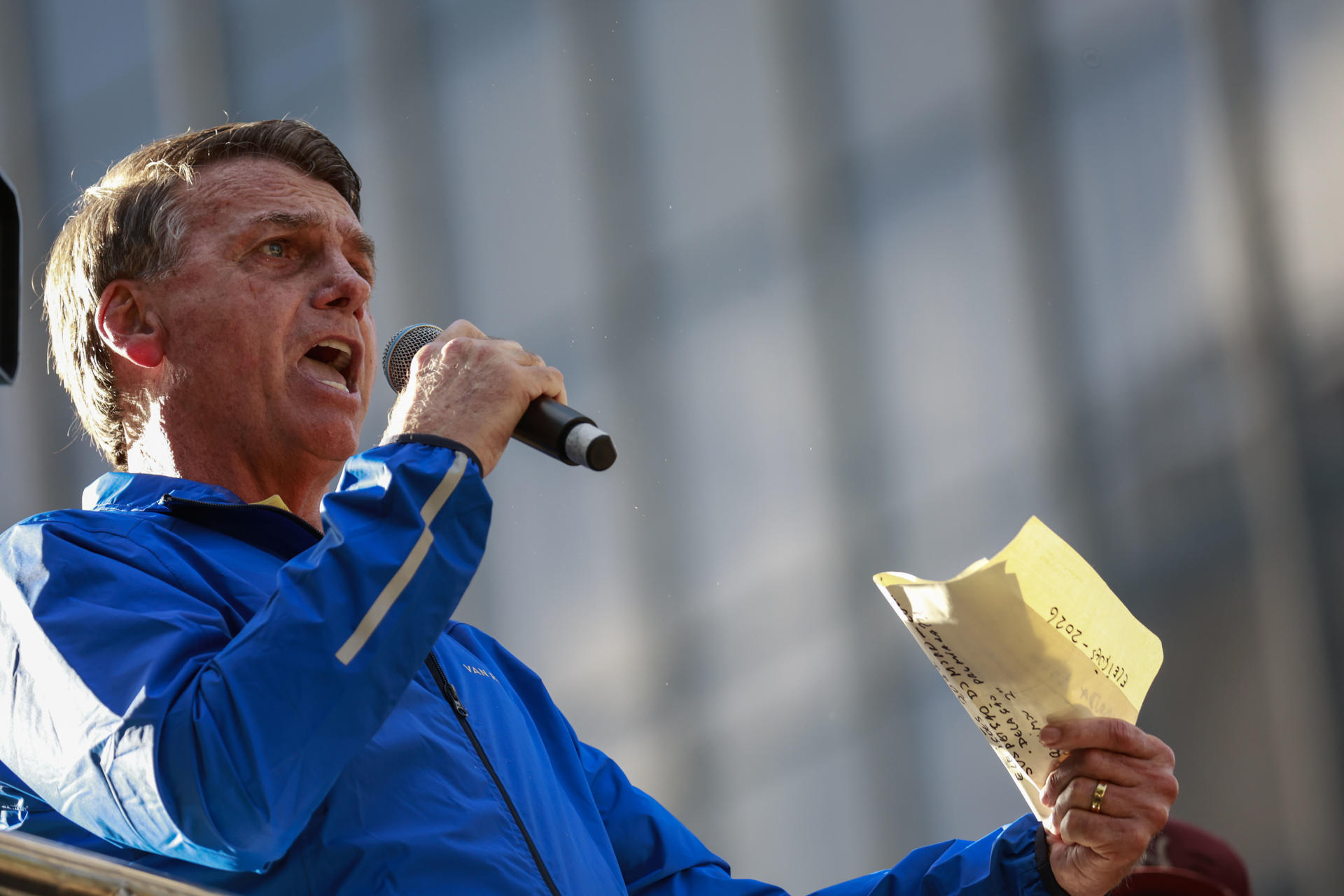 Fotografía de archivo del expresidente brasileño Jair Bolsonaro durante una manifestación, en Sao Paulo (Brasil). EFE/ Sebastiao Moreira