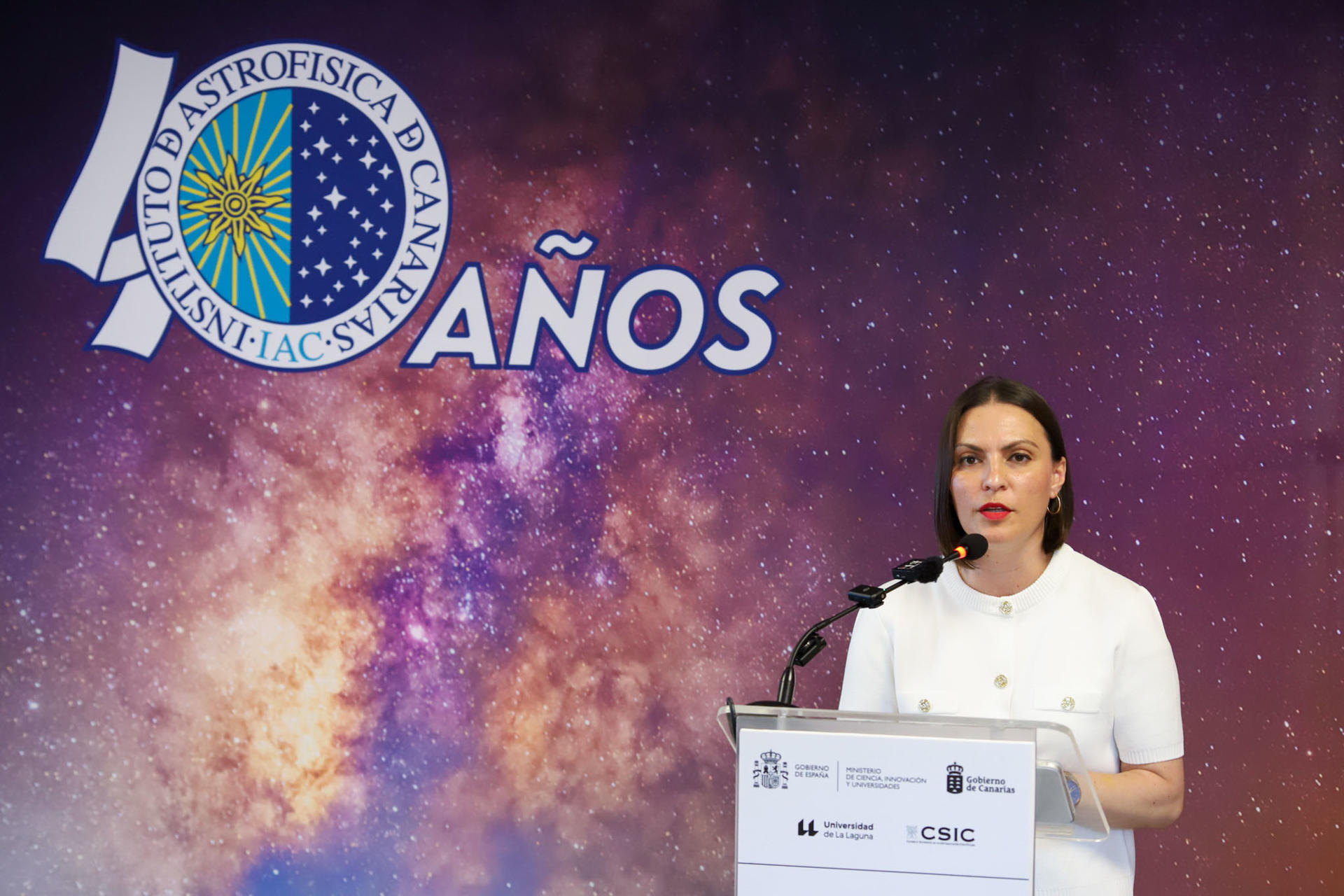 La consejera de Ciencia e Innovación del Gobierno de Canarias, Migdalia Machín, este miércoles en el consejo rector del Instituto Astrofísico de Canarias en Breña Baja (La Palma). EFE/ Luis G. Morera
