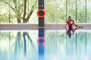 La entrenadora de equipo español de natación artística, Andrea Fuentes (Valls, Tarragona, 1983), alaba en una entrevista con EFE el papel de Dennis González, componente del equipo y uno de los pocos hombres instalados en la élite mundial de este deporte, especialmente por su carisma en el grupo al que infunde "muchas cosas positivas". EFE/Alejandro García