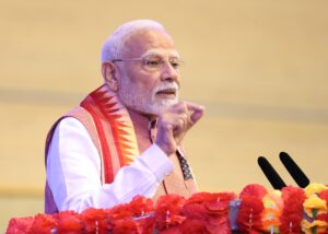 El primer ministro de la India, Narendra Modi, al intervenir este jueves, 3 de julio, durante una reunión con la diáspora india, en Couva (Trinidad y Tobago). EFE/Karla Ramoo