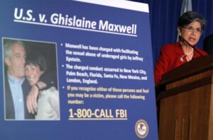 Fotografía de archivo del caso contra Jeffrey Epstein y Ghislaine Maxwell. EFE/Jason Szenes
