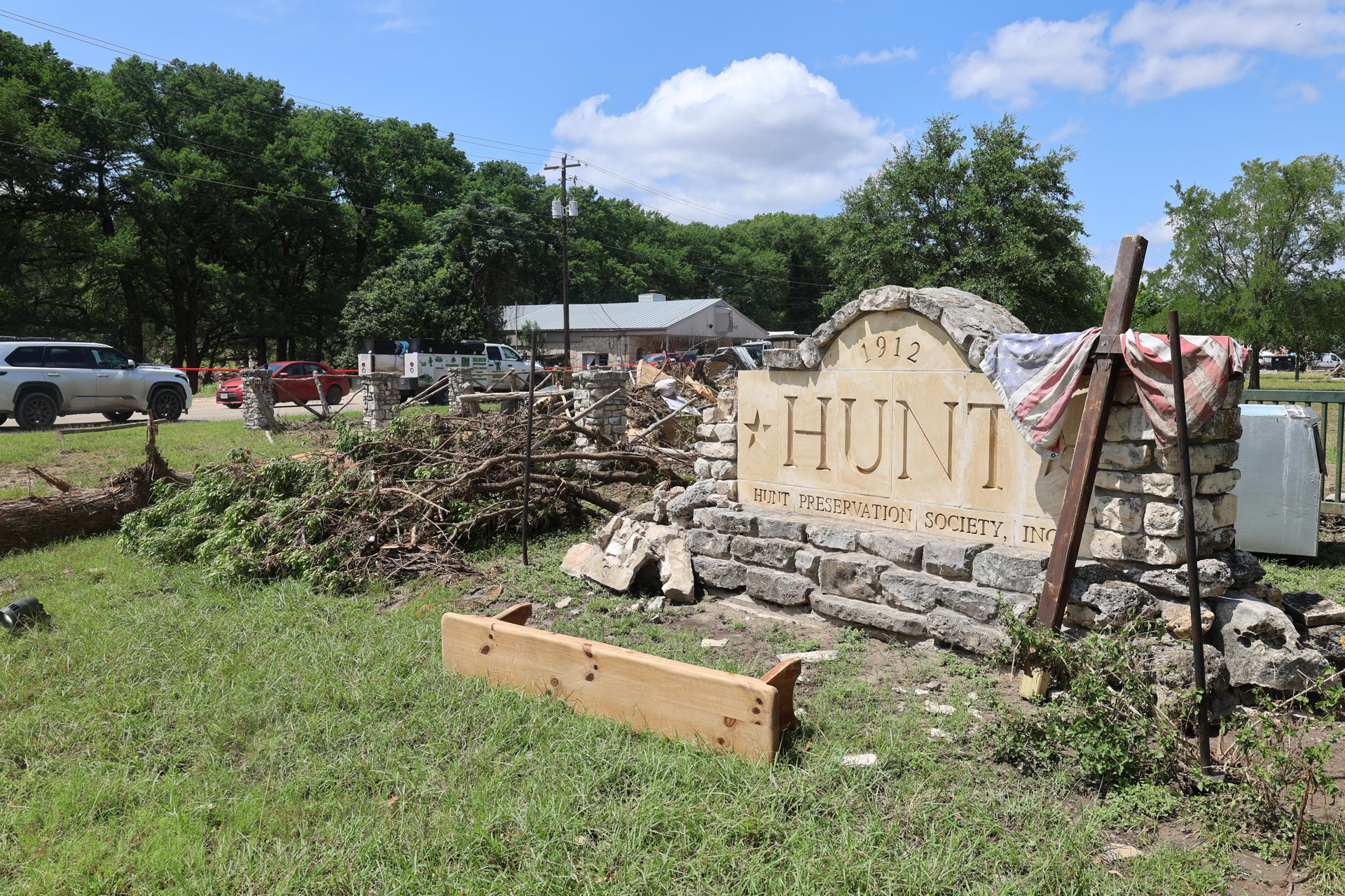 Fotografía de una zona afectada por las inundaciones en Hunt (Estados Unidos). EFE/ Octavio Guzmán