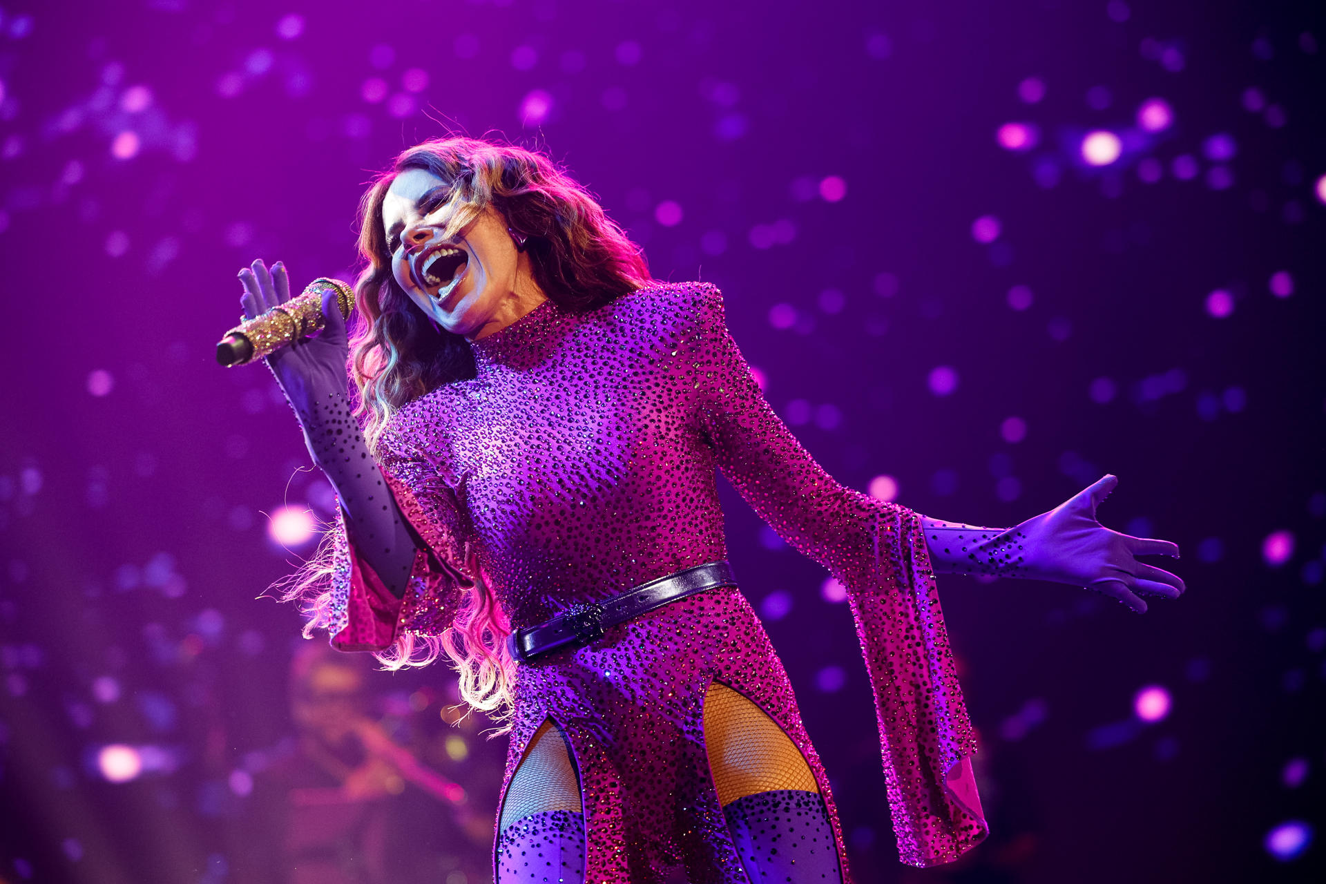 La cantante y actriz mexicana Gloria Trevi ofrece un concierto este jueves, en el Movistar Arena de Madrid. EFE/ Daniel González