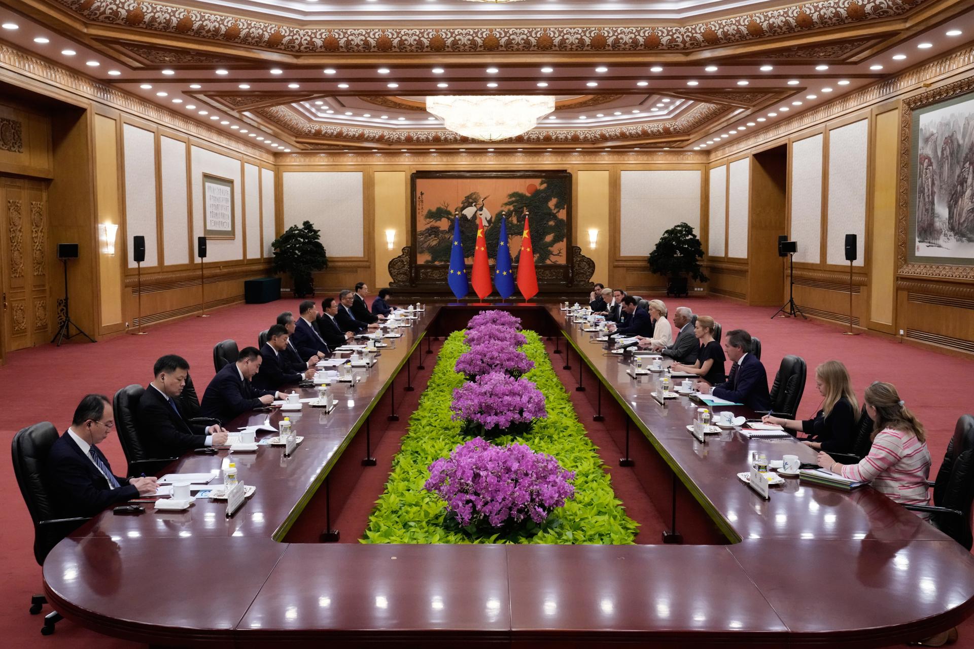 El encuentro entre China y Unión Europea, celebrado en el Gran Salón del Pueblo en Pekín. EFE/EPA/MAHESH KUMAR A. / POOL
