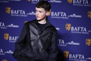 El actor británico Owen Cooper, protagonista de la serie 'Adolescence', en la sala de prensa en los premios BAFTA TV 2025 en el Royal Festival Hall en Londres, Reino Unido, en una fotografía de archivo. EFE/TOLGA AKMEN