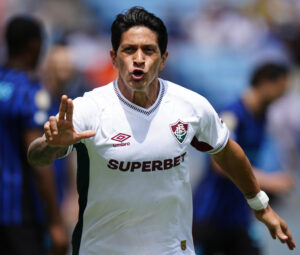 El delantero argentino Germán Cano lidera el ataque del club brasileño Fluminense para el partido en Orlando (Florida) contra el Al Hilal saudí por un cupo en las semifinales del Mundial de Clubes. EFE/EPA/JACOB KUPFERMAN