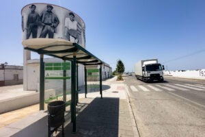 Vista del lugar donde un menor de 17 años de La Puebla del Río (Sevilla), fue apuñalado mortalmente en la madrugada de este miércoles en la pedanía Alfonso XIII del municipio sevillano de Isla Mayor. EFE/ David Arjona