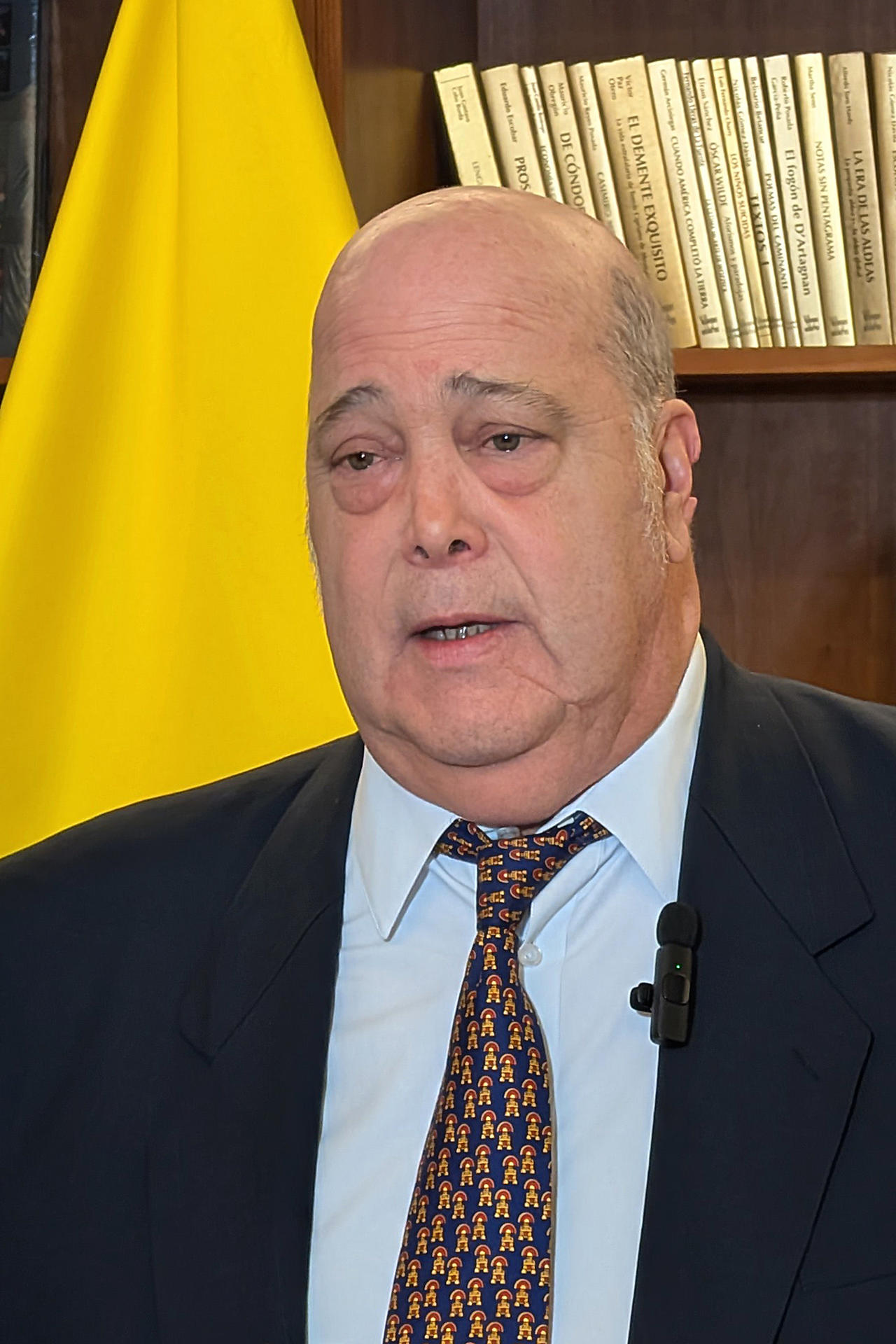 El embajador de Colombia en Estados Unidos, Daniel García-Peña, habla durante una rueda de prensa este martes en Washington. EFE/ Eduard Ribas Admetlla
