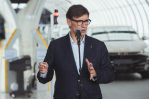El presidente de la Generalitat, Salvador Illa, durante su visita a la planta de Volkswagen en la localidad china de Hefei (este), este miércoles. Illa trasladó a los directivos de Seat Cupra su apoyo ante las tensiones arancelarias entre China y la Unión Europea. EFE/ Arnau Carbonell/Generalitat Cataluña SOLO USO EDITORIAL/SOLO DISPONIBLE PARA ILUSTRAR LA NOTICIA QUE ACOMPAÑA (CRÉDITO OBLIGATORIO)