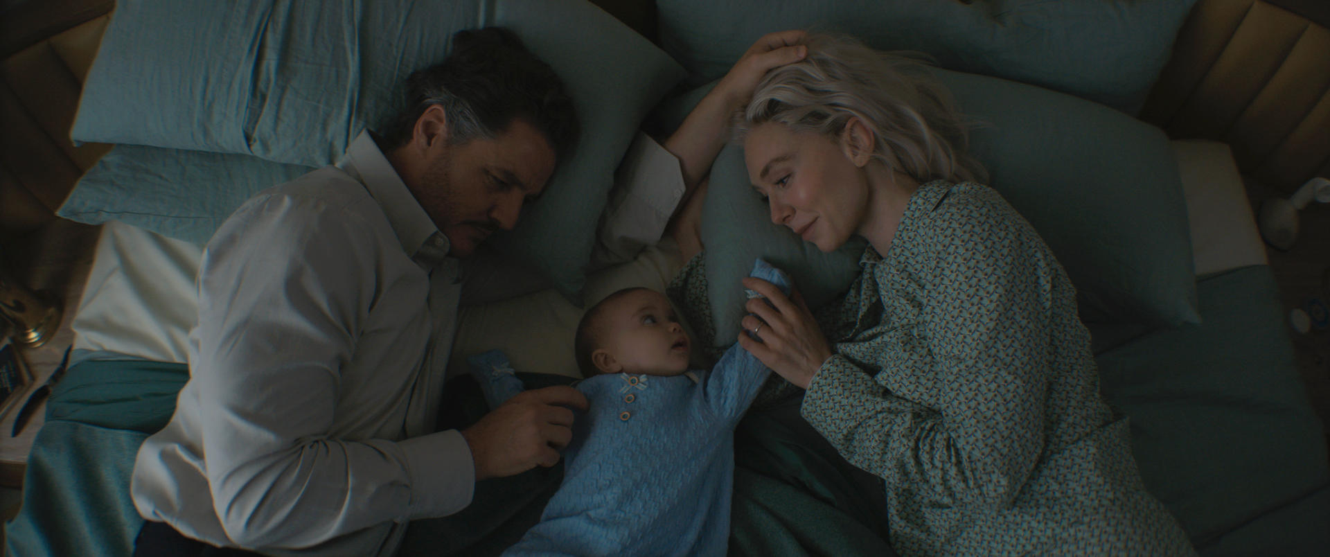 (L-R) Pedro Pascal as Reed Richards/Mister Fantastic, Ada Scott as Franklin Richards and Vanessa Kirby as Sue Storm/Invisible Woman in 20thin 20th Century Studios/Marvel Studios' THE FANTASTIC FOUR: FIRST STEPS. Photo courtesy of Marvel Studios. © 2025 20th Century Studios / © and ™ 2025 MARVEL