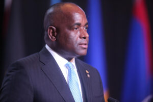 El primer ministro de Dominica, Roosevelt Skerrit, en una foto de archivo. EFE/Andrea De Silva