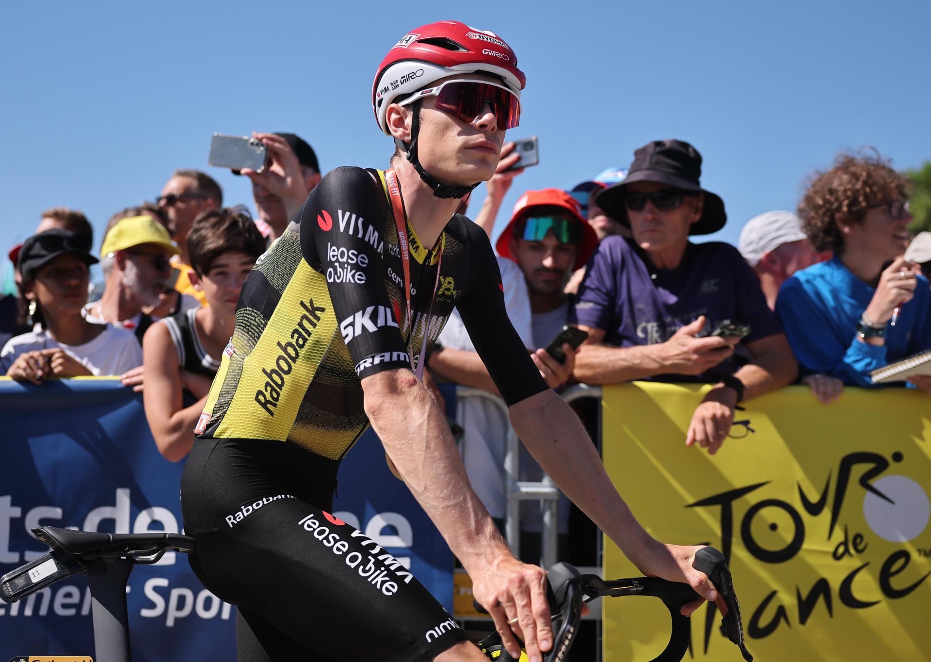 El danés Jonas Vingegaard tras ell 'esprint' del Muro de Bretaña. EFE/EPA/CHRISTOPHE PETIT TESSON