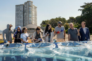 'Cellbloom' es el nombre del proyecto conjunto entre el Laboratorio Europeo de Biología Molecular y el Centro de Investigación Marina de la Universidad de Vigo que este lunes se presenta con la pretensión de estudiar los efectos de las olas de calor en el océano y cómo frenar las mareas rojas provocadas por la proliferación de algas tóxicas. EFE/ Salvador Sas