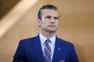 Imagen de archivo del secretario de Defensa de EE.UU., Pete Hegseth. EFE/EPA/AARON SCHWARTZ