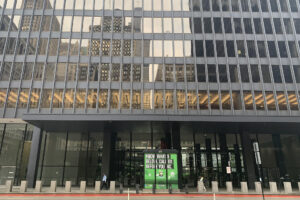 Fotografía de la fachada del tribunal de Chicago este viernes, en Chicago (Estados Unidos). EFE/ Sarah Yáñez Richards
