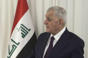SEVILLA, 02/07/2025.- El presidente de Irak, el kurdo Abdelatif Rashid, durante la entrevista con EFE en Sevilla, donde asiste a la IV Conferencia sobre Financiación para el Desarrollo de la ONU (FfD4). Rashid espera que la comunidad internacional abra un nuevo capítulo en las relaciones con Irán tras la guerra de doce días entre la nación persa e Israel, que causó centenares de muertos, y asegura que ningún país puede aceptar que le impongan condiciones con bombardeos. EFE/Juan García Chicano