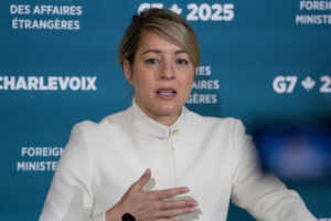 Fotografía de archivo de la ministra de Innovación, Ciencia e Industria canadiense, Mélanie Joly. EFE/ Julio César Rivas