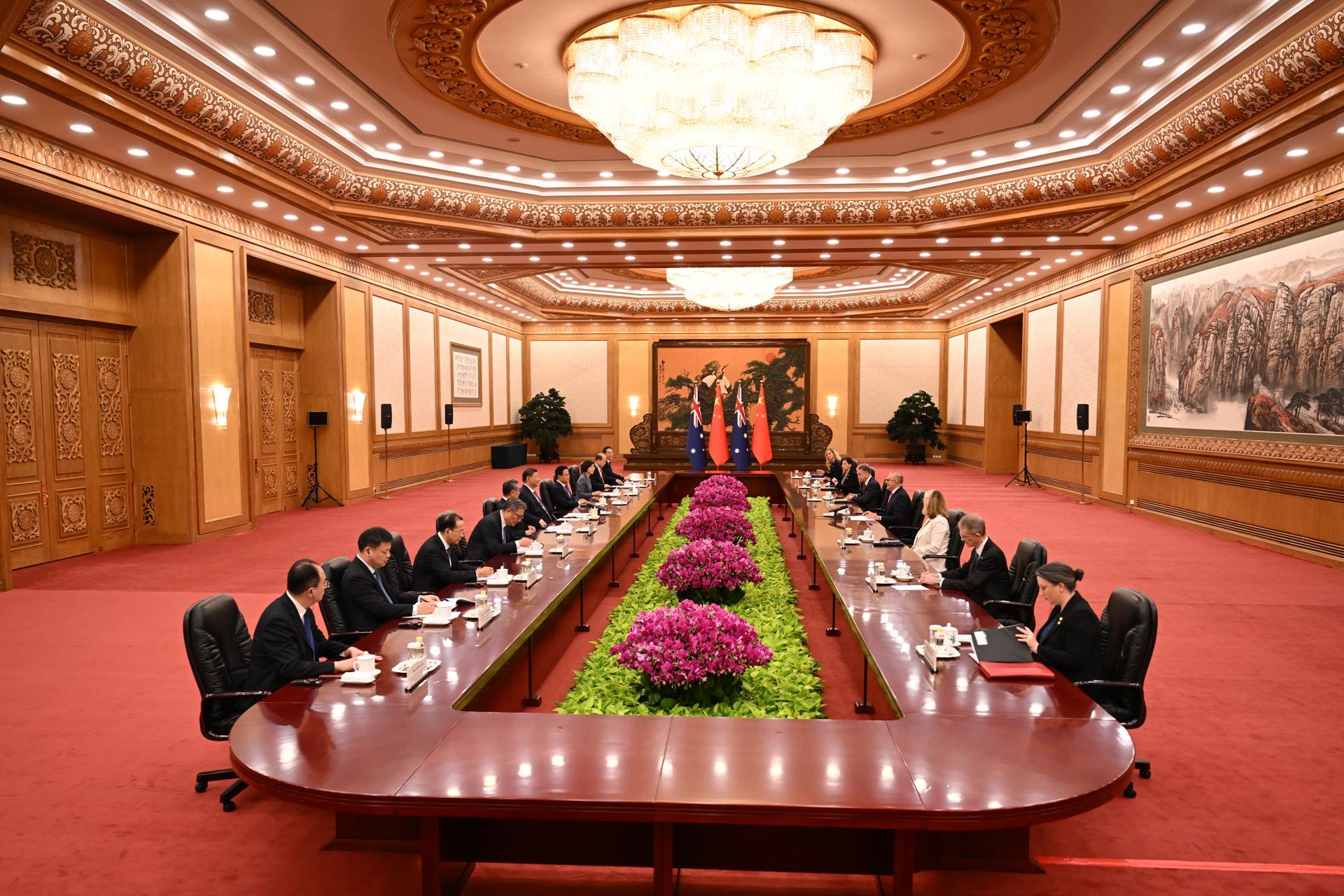 El primer ministro australiano, Anthony Albanese, reunido con el presidente de China, Xi Jinping.
EFE/EPA/LUKAS COCH NO ARCHIVING AUSTRALIA AND NEW ZEALAND OUT