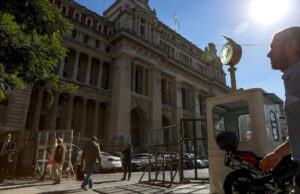 Fotografía de archivo que muestra el exterior de la Corte Suprema de Justicia de Argentina, en Buenos Aires. EFE/David Fernández