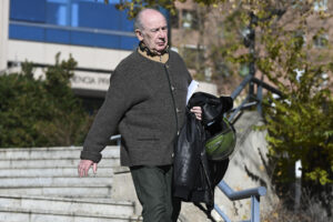 Rodrigo Rato a las puertas de la Audiencia Provincial de Madrid en una imagen de archivo. EFE/ Fernando Villar