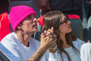 Justin Bieber y su esposa Hailey en 2022. EFE/Javier Rojas