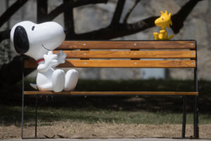 Fotografía de una escultura de Snoopy y Woodstock, en una imagen de archivo. EFE/ Miguel Gutiérrez