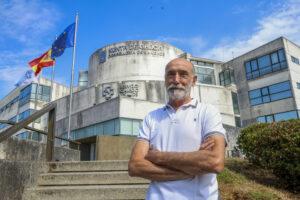 El jefe de Servicio de Seguridad Alimentaria, José Ángel Viñuela ha explicado esta mañana a EFE que la Xunta de Galicia ultima un decreto autonómico para registrar a operadores como foodtrucks y puestos ambulantes que venden comidas en ferias, mercados y festivales, lo que supondrá que tendránque someterse a inspecciones sanitarias periódicas al igual como ya ocurre con bares y restaurantes. EFE/ Xoán Rey.