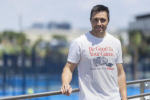 Fernando Belasteguín, que fue número 1 de pádel durante 16 años consecutivos, durante la entrevista concedida a la agencia EFE, con motivo de la publicación de su libro "Bela.La historia continúa". EFE/Marta Pérez