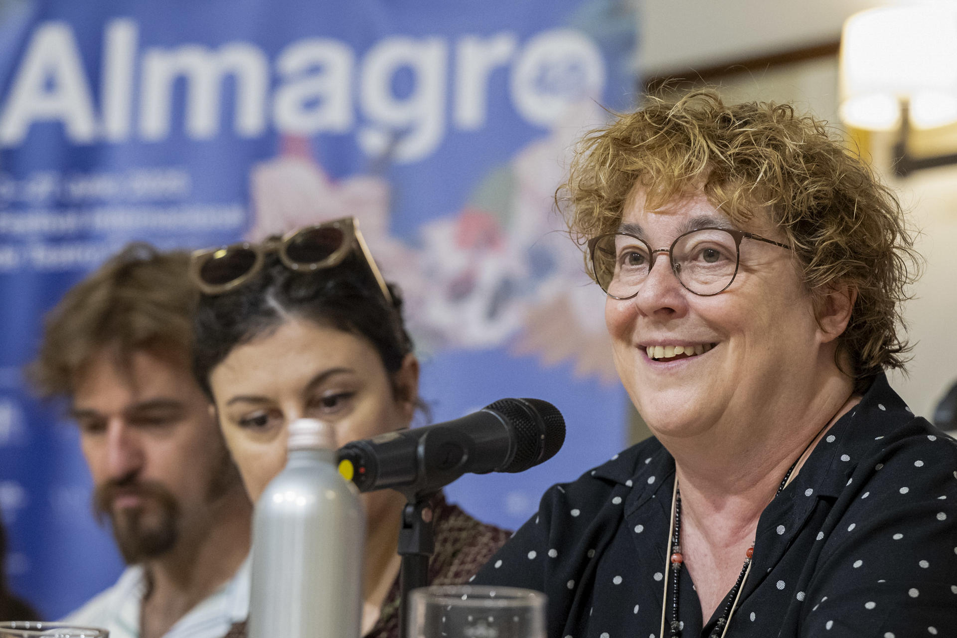 La directora de la Compañía Nacional de Teatro Clásico (CNTC), Laila Ripoll, presenta las cinco obras que la CNTC representará durante la celebración del 48 Festival Internacional de Teatro Clásico de Almagro, Fuenteovejuna, La fortaleza, Don Gil de las calzas verdes, Los dos hidalgos de Verona y FARRA. EFE/Jesús Monroy
