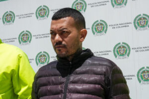 Fotografía cedida este sábado, 5 de julio, por la Policía Nacional de Colombia en la que aparece Elder José Arteaga Hernández, alias 'el Costeño', señalado de coordinar el atentado que dejó gravemente herido al senador y precandidato presidencial Miguel Uribe Turbay el pasado 7 de junio, en Bogotá. EFE/Policía Nacional de Colombia