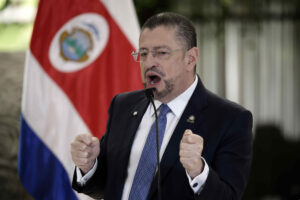 Foto de archivo del presidente de Costa Rica, Rodrigo Chaves. EFE/ Jeffrey Arguedas