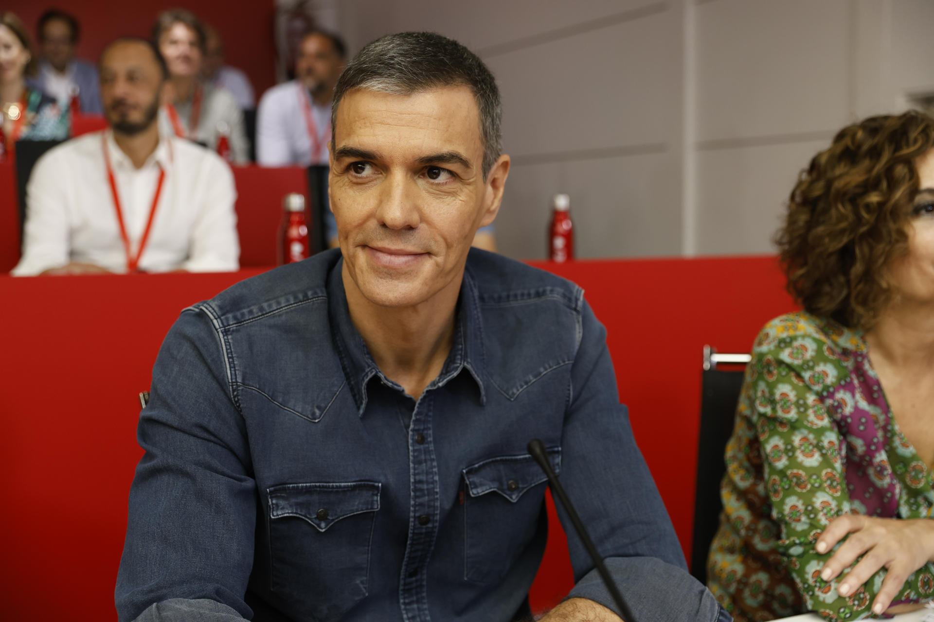 El presidente del Gobierno y secretario general del PSOE, Pedro Sánchez, durante el Comité Federal del partido este sábado, en la sede del PSOE en la madrileña calle de Ferraz. EFE/ Pablo Blazquez Dominguez POOL