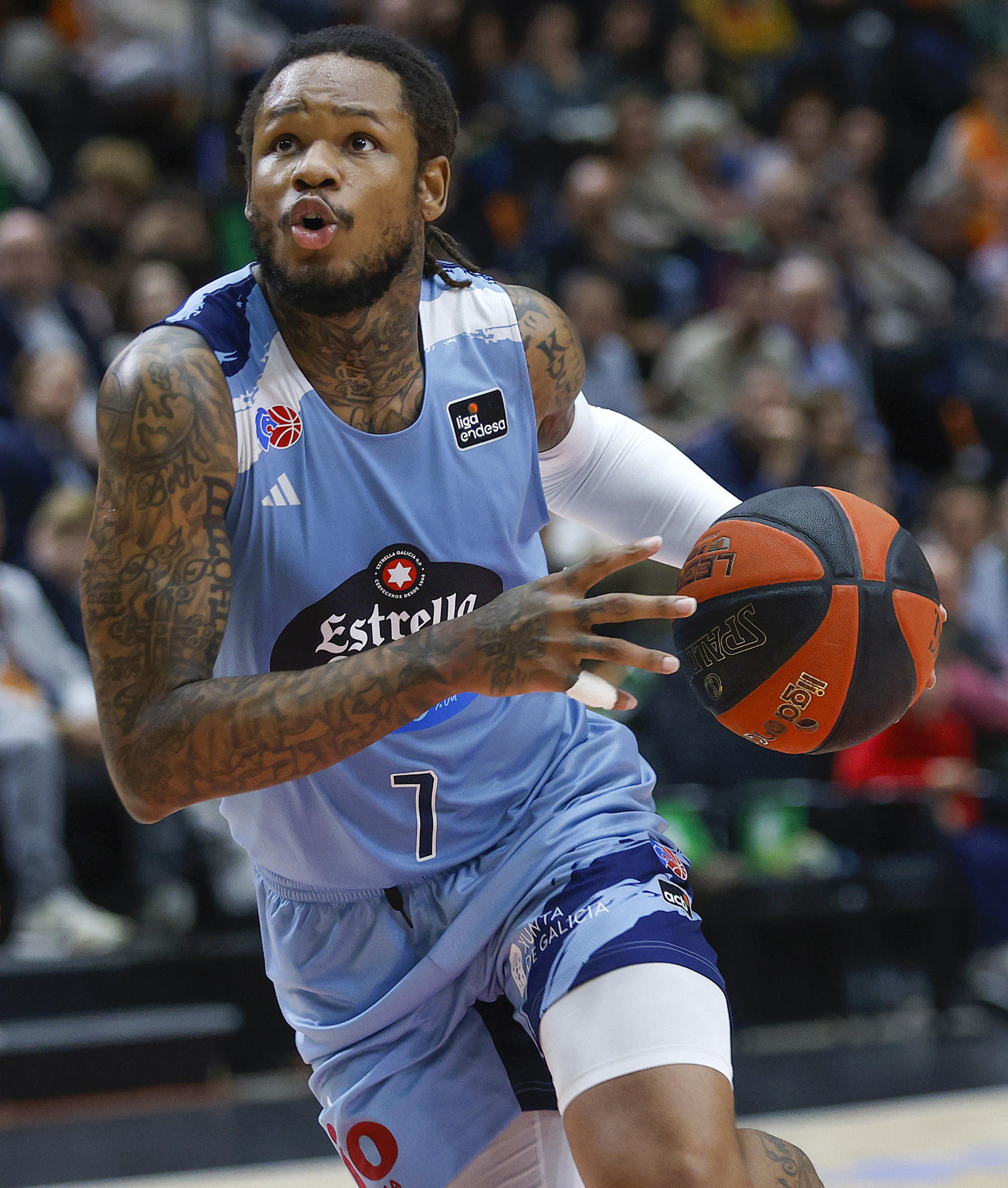 Fotografía tomada en 2024 al escolta estadounidense Ben McLemore cuando militaba en el Río Breogán español, y quien este jueves ha sido condenado por un tribunal de Oregon por violar a una mujer de 21 años en 2021. EFE/Miguel Ángel Polo
