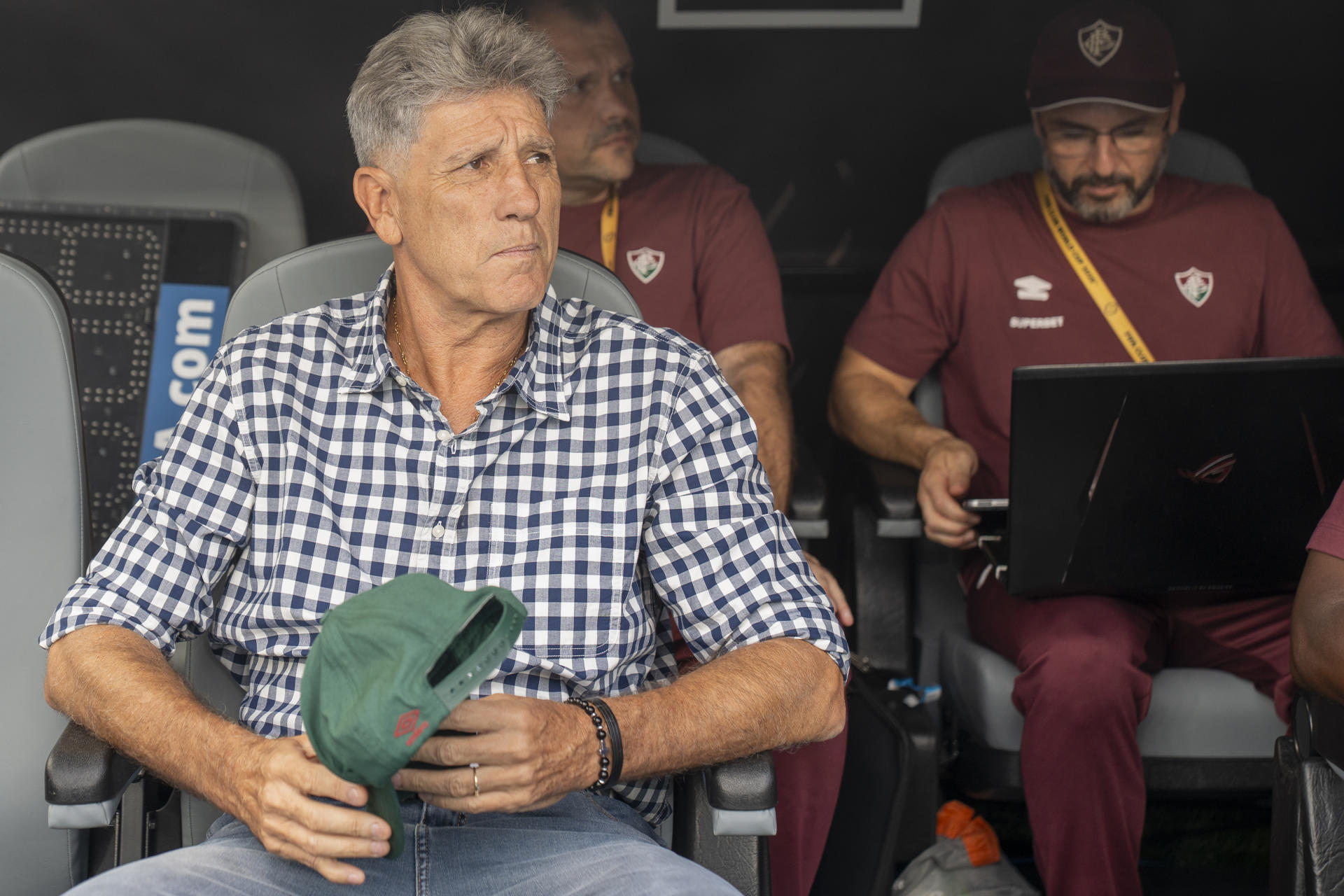 El entrenador de Fluminense, Renato Gaúcho, asiste este martes, a un partido del Mundial de Clubes entre Fluminense y Chelsea en el estadio MetLife de Nueva York (Estados Unidos). EFE/ Ángel Colmenares
